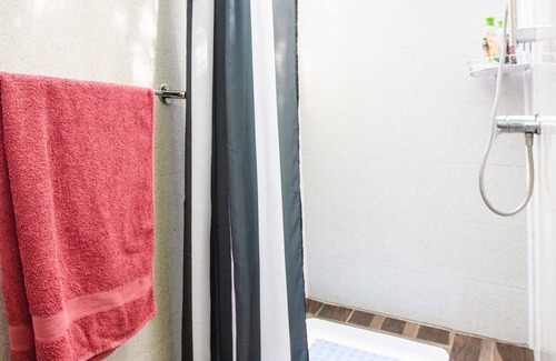 Llangeler Hotel | Larkhill Tipis and Yurts