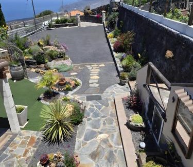 Jedey House | Las Golondrinas - B