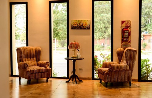 Colonia Catriel Hotel | Las Moras Catriel