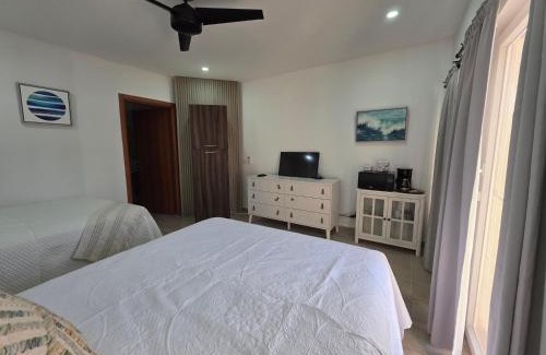 Dixon Cove Apartment | Las Palmas Joliet