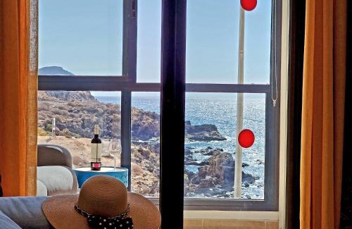 Los Abrigos Apartment | Las Rocas by the Ocean, Wifi and Sea View