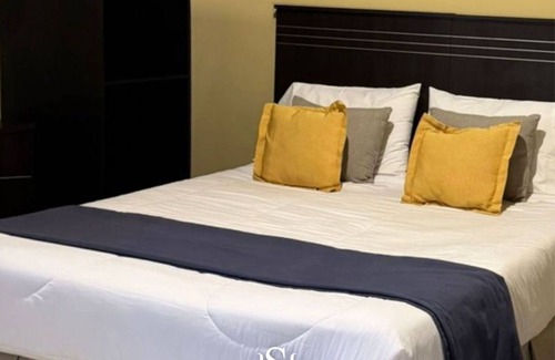 San Jose de las Salinas Hotel | LAS SALINAS GRAN HOTEL