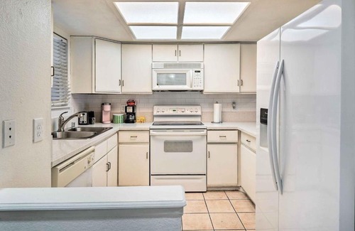 Las Vegas Apartment | Las Vegas Condo Explore The Strip and Downtown