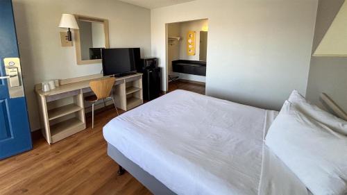 Sunrise Manor Hotel | Las Vegas, NV - Boulder Highway