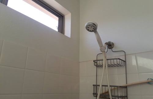 North Las Vegas House | Las Vegas Rest stop. Cozy Escape! Crash here!