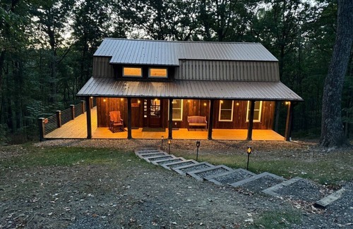 Rockbridge Cabin | Last Minute and Early Bird Discount -20 Acres in Hocking Hills-Copperhead Cabin