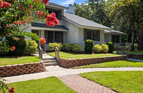 Shipyard Plantation Villa | Last minute discount, 2 Blocks to Beach, Pickleball, Walk to Coligny, Shipyard