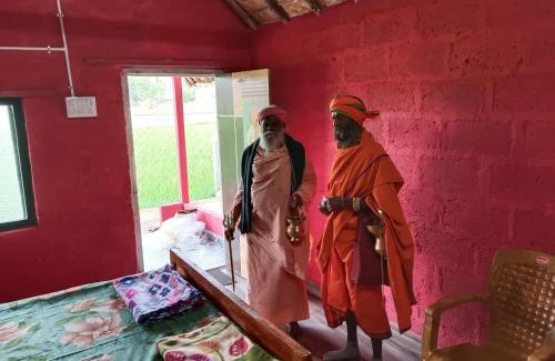 Kamalapur House | Laughing Buddha hampi guest House