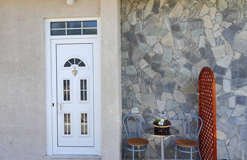 Kremasti Apartment | Laurel LK Apt in Kremasti Near Airport Rhodes