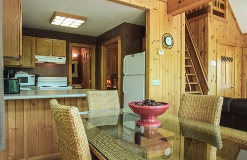 Logan Cabin | Laurelwood - Hosted by The Chalets