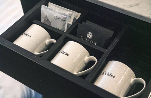 Yeongdo Hotel | Lavalse Hotel