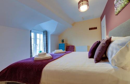 Snainton House | Lavender Cottage - a beautiful quirky family cottage