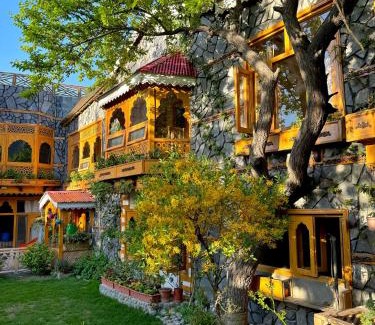 Skardu House | Lavender Cottage and Guest House