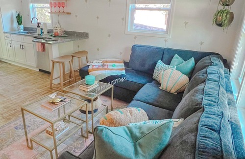 Murrells Inlet House | Lazy Days Bungalow, Heart of Murrells Inlet, Steps to the Marshwalk, Pets Okay