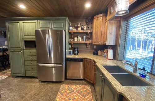 Island Park Cabin | Lazy Daze Lodge on Bill's Island near West Yellowstone National Park