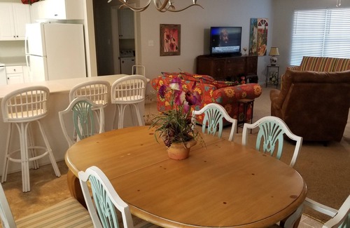 Oak House | Lazy Daze! Pups OK, Ideal location! Fenced Yard, Nice House. Wonderful!