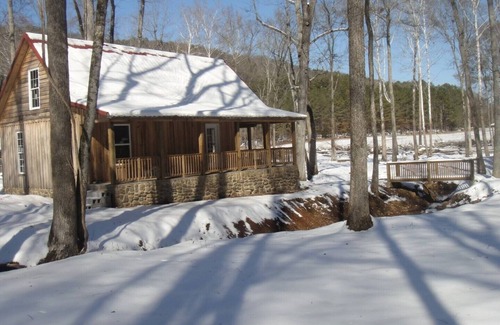 Joppa House | Lazy G Cabin #3 Creek Side Cabin