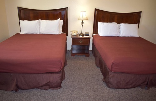 Three Rivers Hotel | Lazy J Ranch Motel