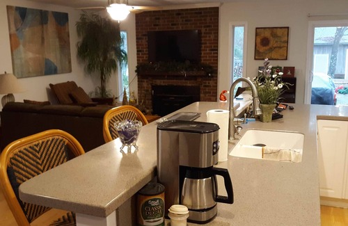 Myrtle Grove House | Lazy Oaks peaceful solitude!