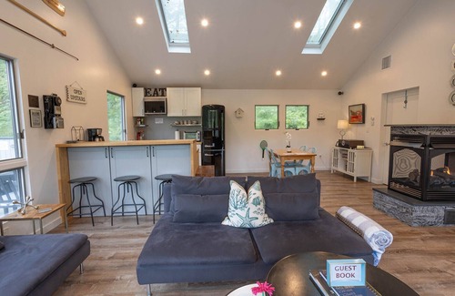 Port Jervis Cottage | Lazy River Cottage on the Delaware River