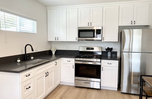 Harbor Apartment | LB Back house Studio