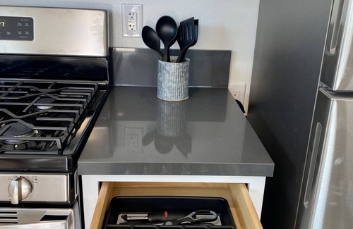 Harbor Apartment | LB Back house Studio