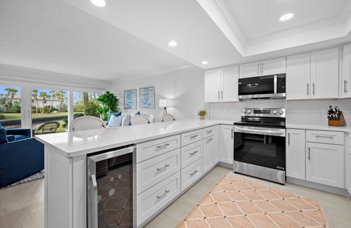 Whitney Beach House | LBK Whitney Beach Retreat 1