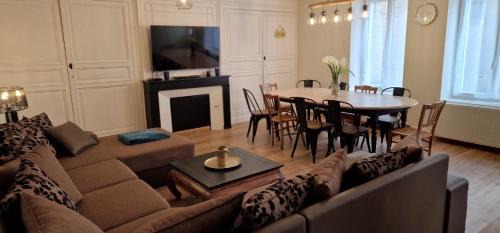 Appoigny Apartment | Le Bourgeois