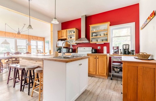 Brebeuf Ski Chalet | Le Chalet Jaune sur la Rouge (Mont-Tremblant) CITQ #284196