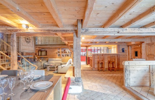 Flaine Ski Chalet | Le Charmélie 1600 - chalet 15 people - hot tub