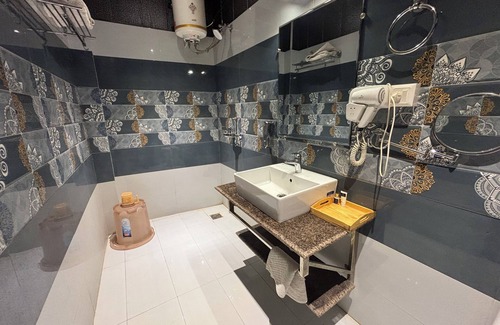 Bareilly Hotel | Le Cypress - Bareilly