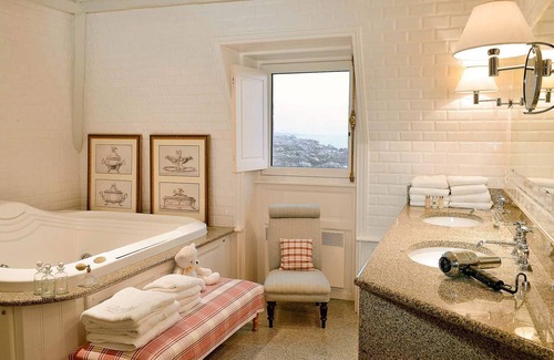 Le Croisic Hotel | Le Fort de l'Océan