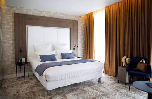 Quartier Hyper-Centre Hotel | Le Grand Hôtel Grenoble, BW Premier Collection by Best Western