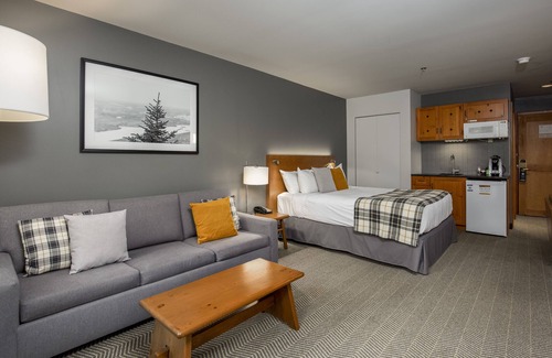 Mont-Tremblant Pedestrian Village Hotel | Le Lodge de la Montagne - Les Suites Tremblant