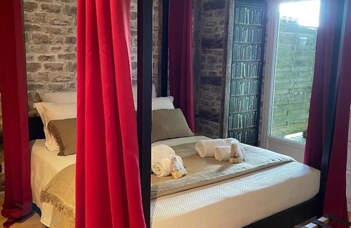Fleac Bed & Breakfast | Le Maine N 5 - FLÉAC ANGOULEME - Suite Harry Potter