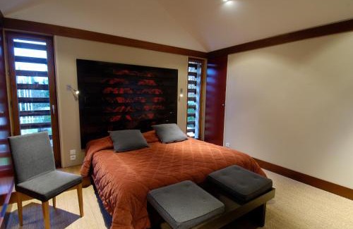 Juvigny-sous-Andaine Hotel | Le Manoir du Lys, The Originals Relais