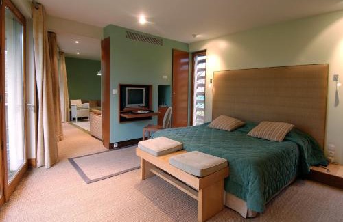 Juvigny-sous-Andaine Hotel | Le Manoir du Lys, The Originals Relais
