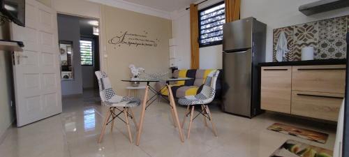 Remire Montjoly Apartment | Le Morpho - vue sur jardin et terrasse privée