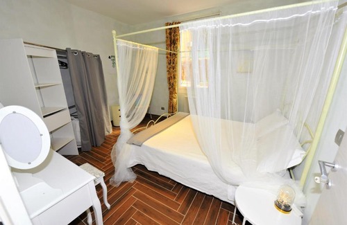 San Teodoro Apartment | Le Mura del Principe