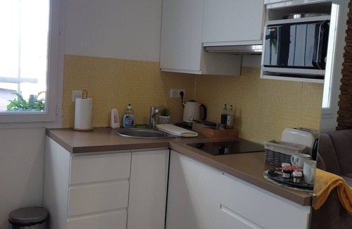 Ozoir-la-Ferriere Apartment | Le Paon, warm and quiet between Paris and Disneyland