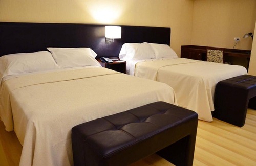 Villa Maria Hotel | Le Parc Hotel & Suites