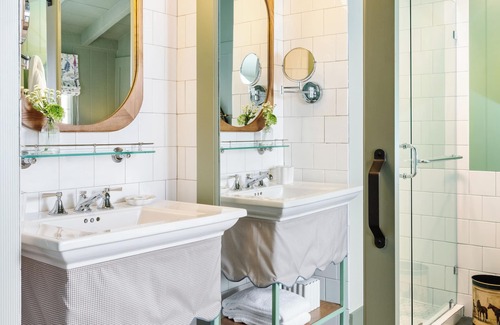 Northeast Carmel Hotel | Le Petit Pali at Ocean Ave