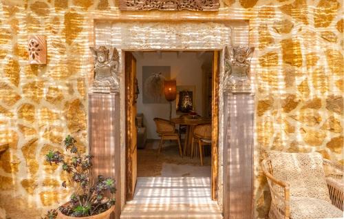 Binissalem House | Le Petit Paradis