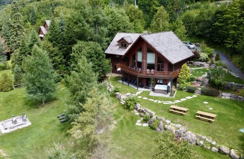 Saint-Faustin-Lac-Carre Ski Chalet | Le Prestigieux, Lake, Spa, Air, BBQ, Golf & Ski