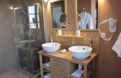 Bremondans House | Le Relais des Deux Tours