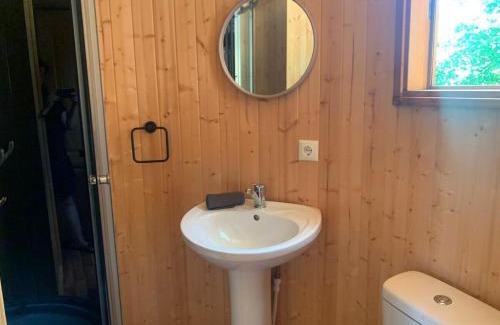 Roye Ski Chalet | Le Tanin - Cabane pour 2, terrasse partagée, pêche & nature au top