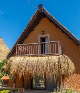 Toliara Hotel | LE VAHINÉ Eco-RESORT