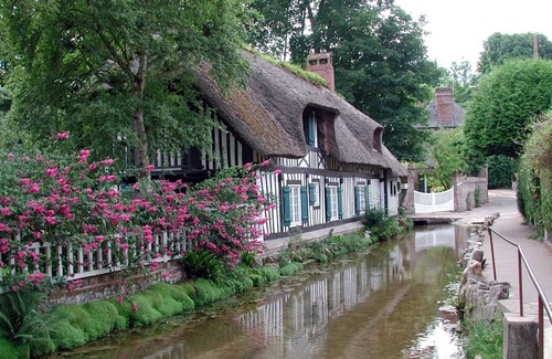 Veules-les-Roses House | Le Vieux Logis-dyane&christian