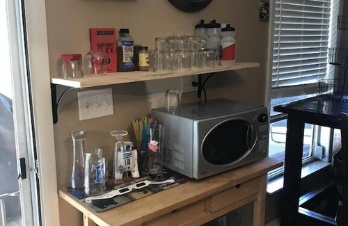 Balsam Grove House | Leaf Peeper Alert ! near Brevard with RV/EV port. Sleeps 12 Pets welcome.