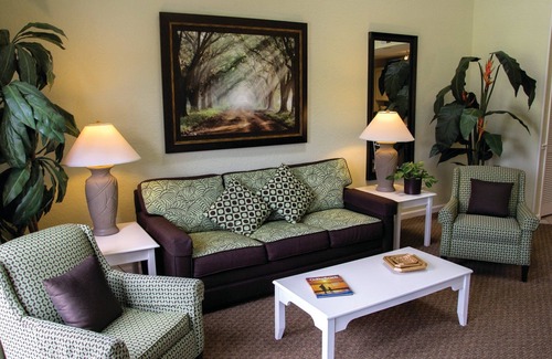Surfside Beach Resort | Leave your worries at the door!